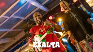 FOTO Pagode do EXALTA no Lounge Beach Praia Grande SP