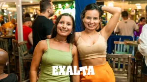 FOTO Pagode do EXALTA no Lounge Beach Praia Grande SP