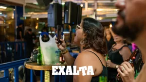 FOTO Pagode do EXALTA no Lounge Beach Praia Grande SP