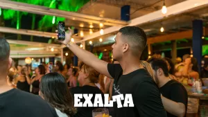 FOTO Pagode do EXALTA no Lounge Beach Praia Grande SP